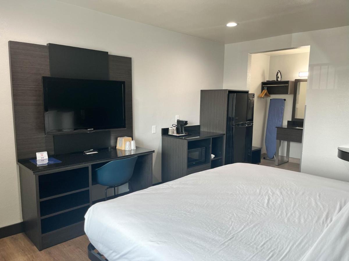 Motel 6-Escondido, Ca エクステリア 写真