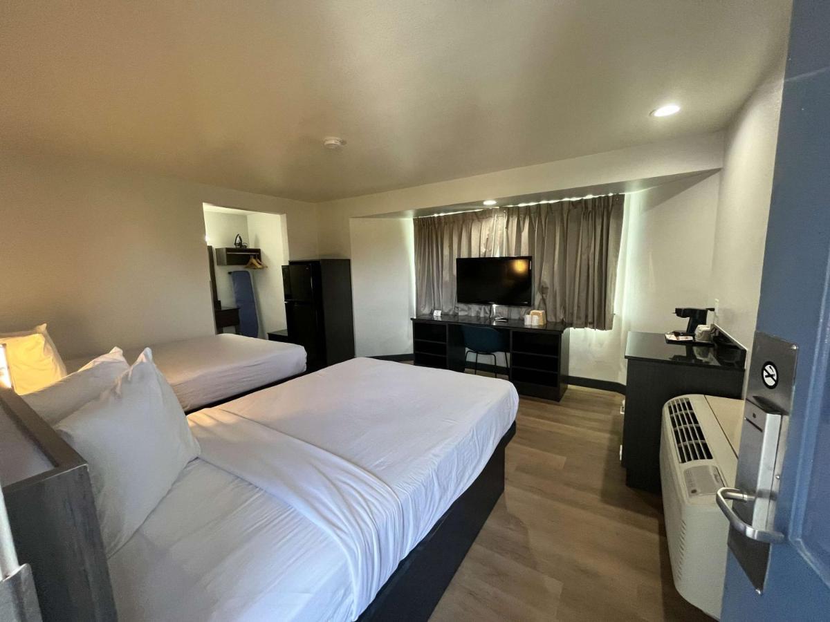 Motel 6-Escondido, Ca エクステリア 写真