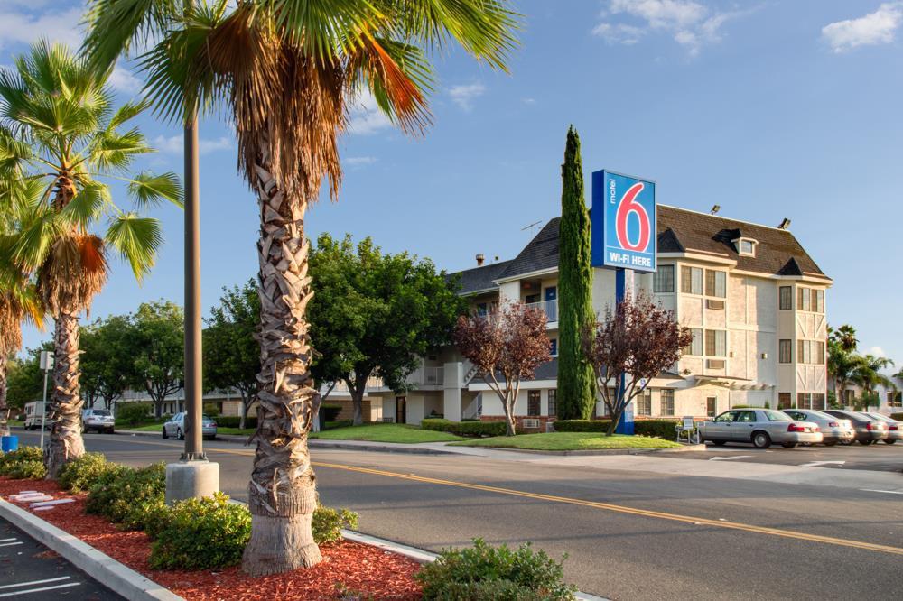 Motel 6-Escondido, Ca エクステリア 写真